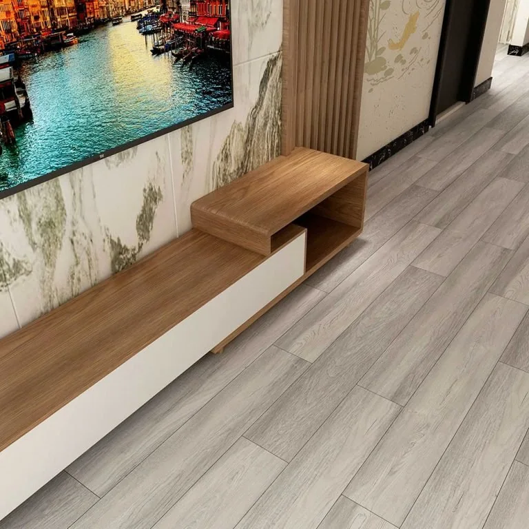 Luxury Vinyl Plank Flooring – SP88031 design photograph from the Superior Floor product catalog